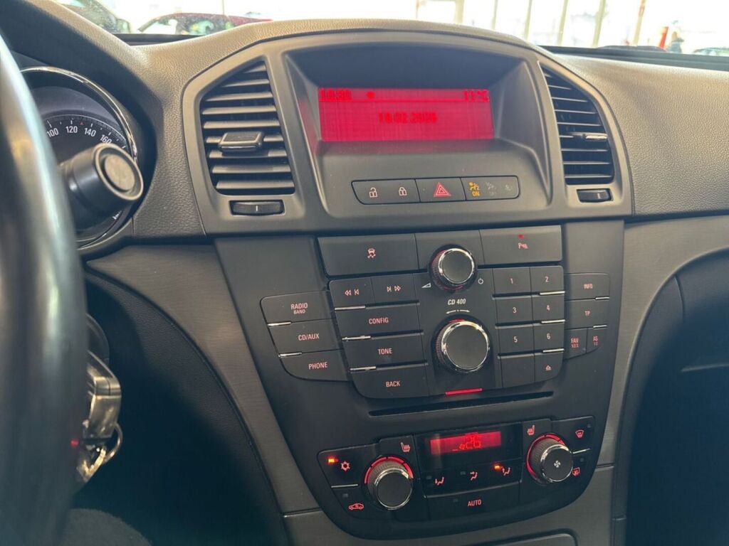 Opel Insignia 2010 Harmaa