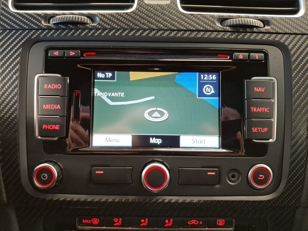 Volkswagen Golf 2010 Musta