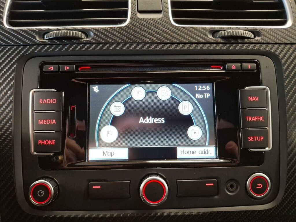 Volkswagen Golf 2010 Musta