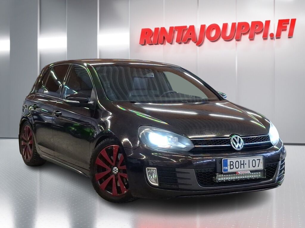 Volkswagen Golf 2010 Musta