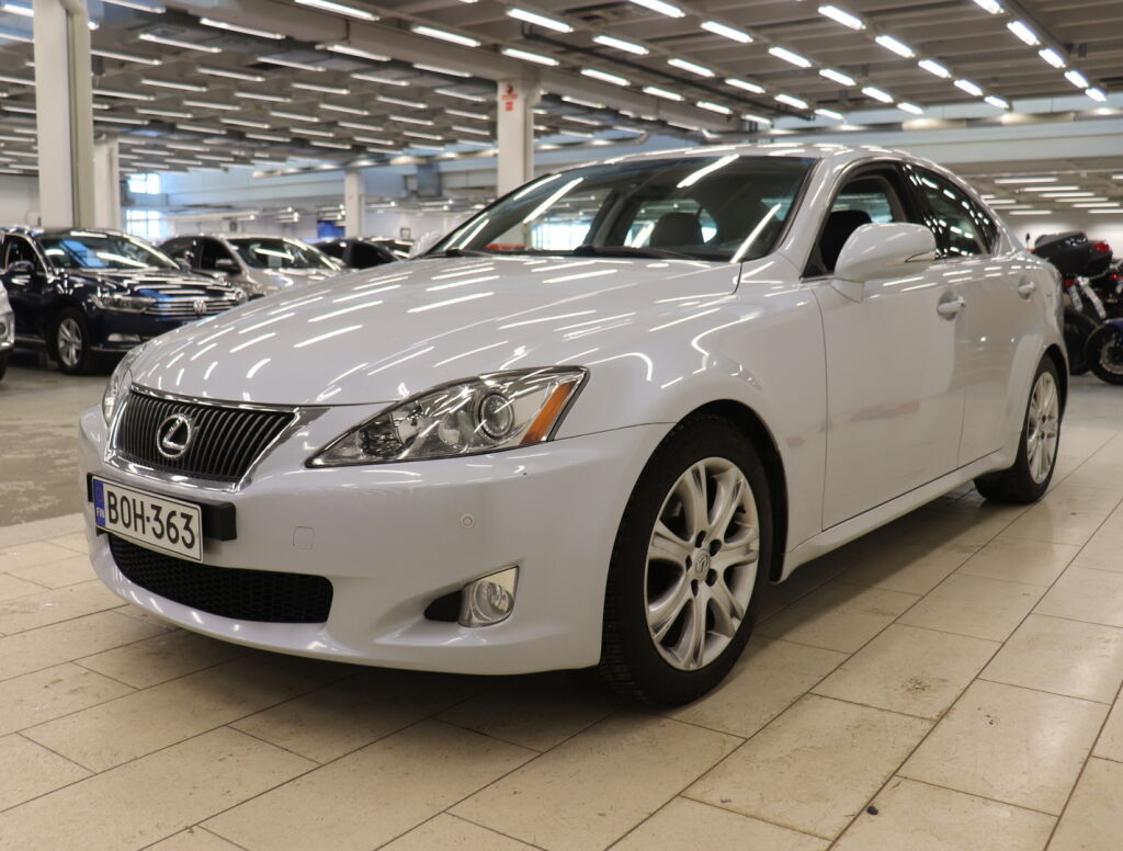 Lexus IS 2010 Valkoinen