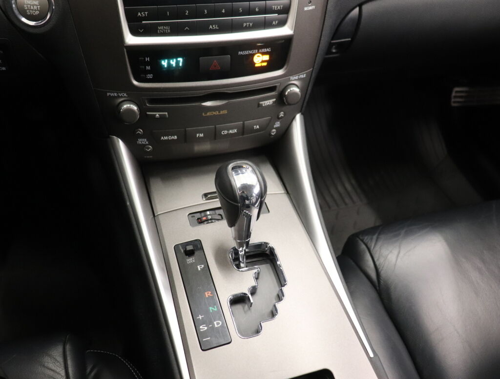 Lexus IS 2010 Valkoinen