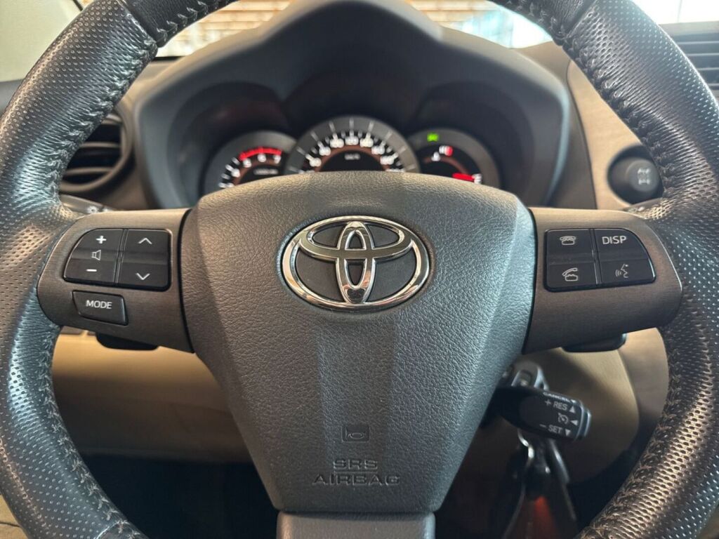 Toyota RAV4 2010 Musta