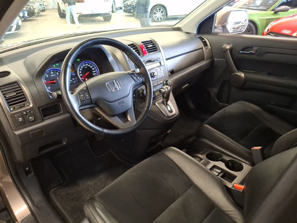 Honda CR-V 2010 Ruskea (beige)