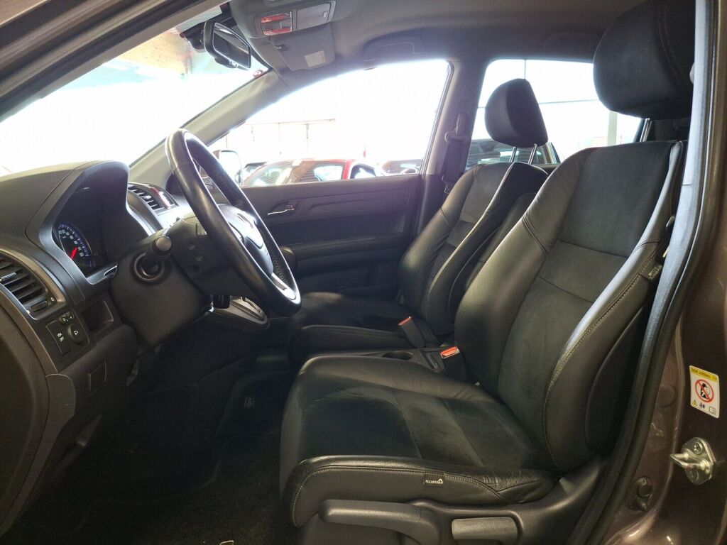 Honda CR-V 2010 Ruskea (beige)