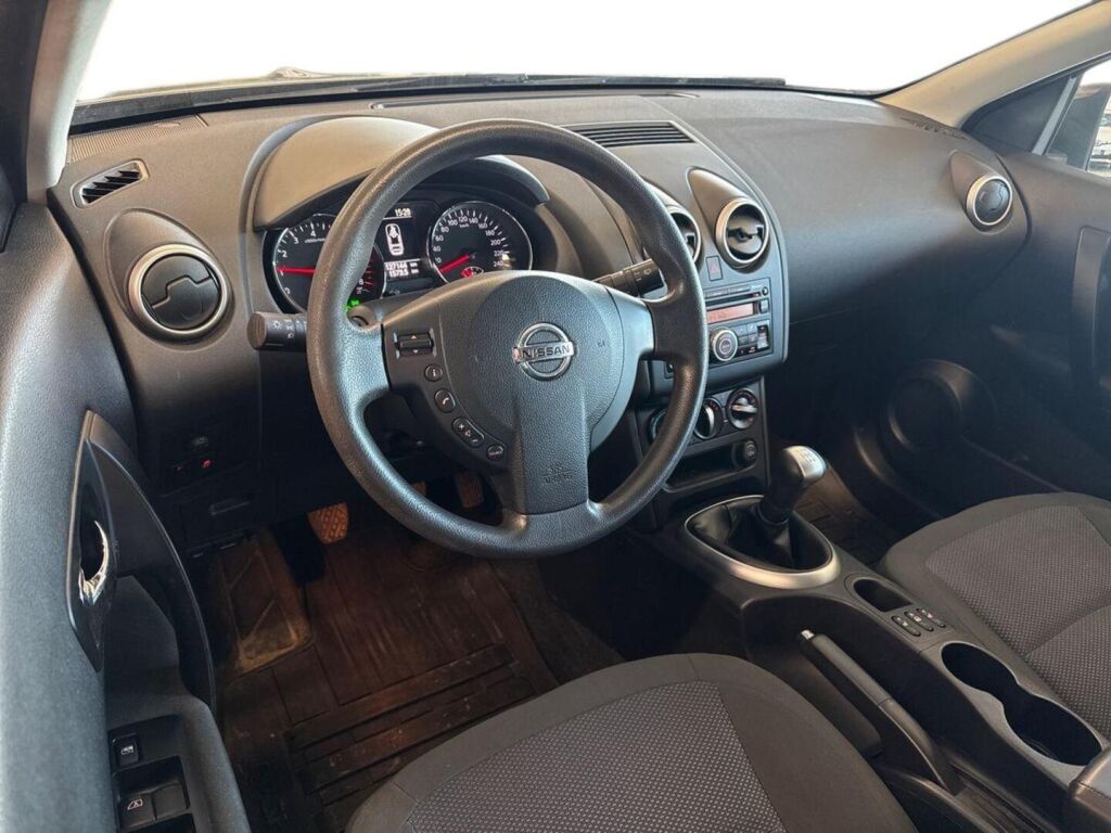 Nissan Qashqai 2010 Sininen