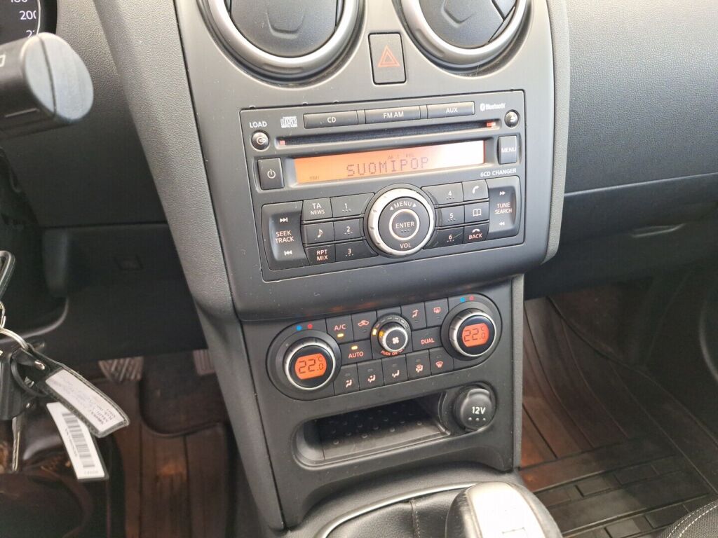 Nissan Qashqai+2 2010 Ruskea (beige)