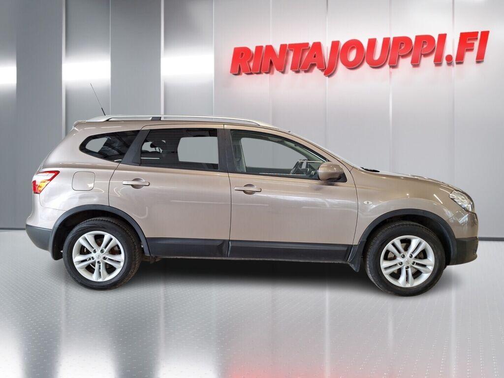 Nissan Qashqai+2 2010 Ruskea (beige)