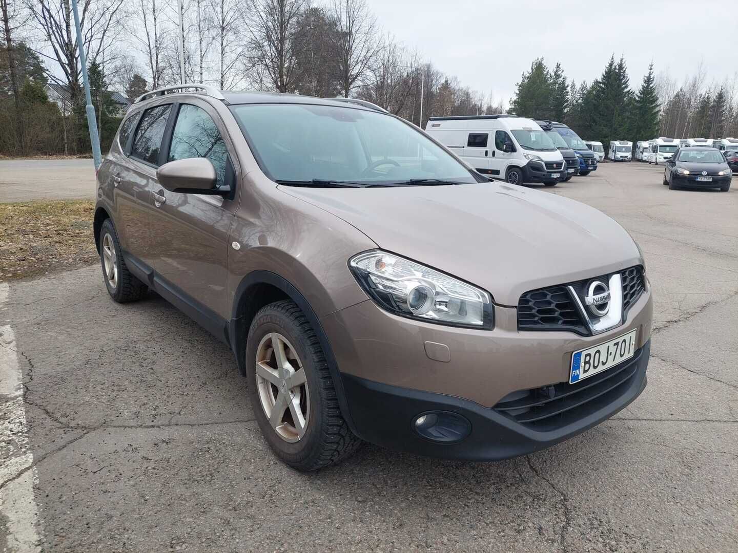 Nissan Qashqai+2