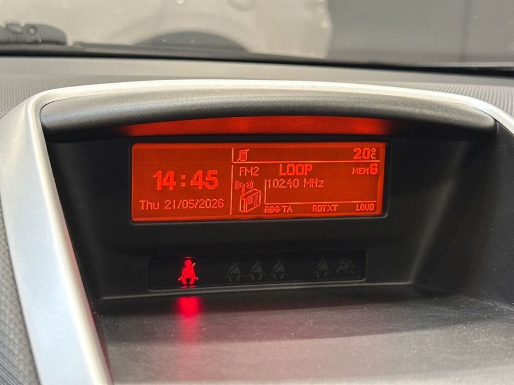 Peugeot 207 2010 Harmaa