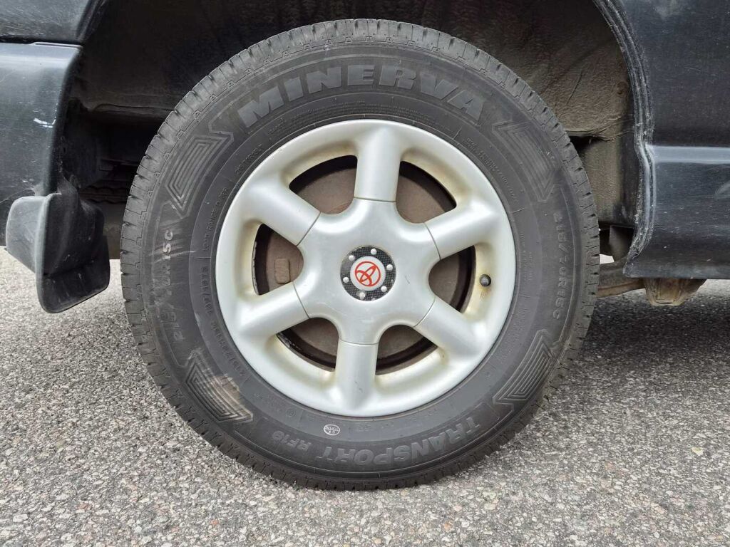 Toyota Hiace 2010 Musta