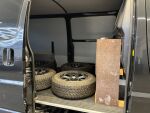 Toyota Hiace 2010 Musta