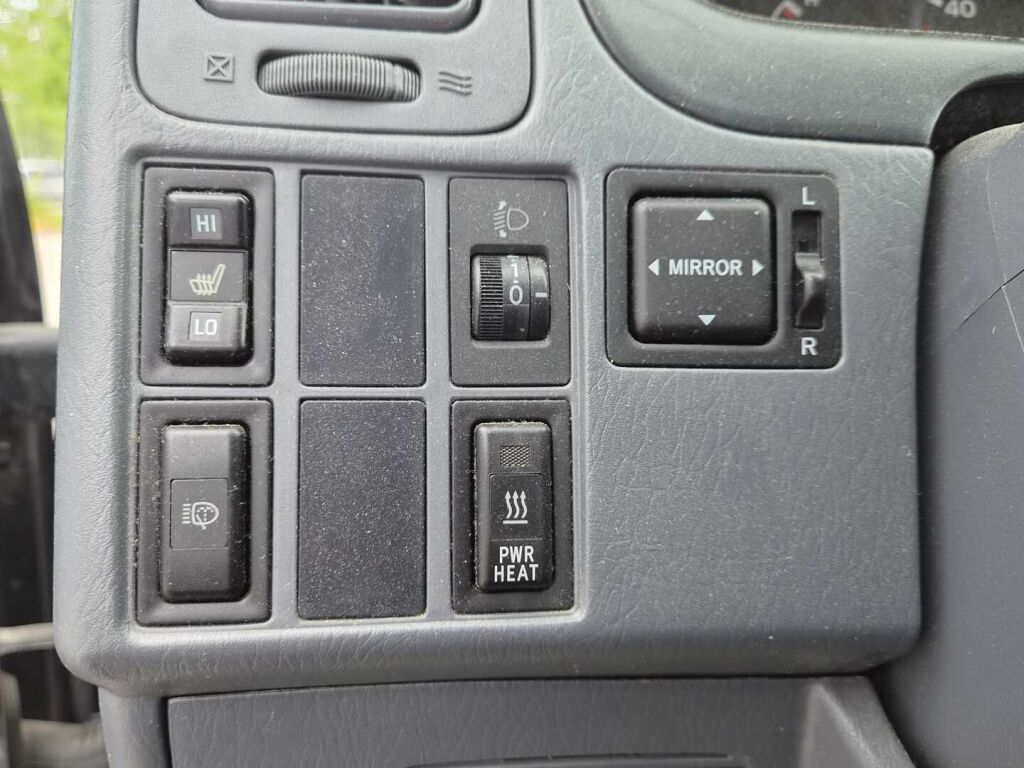 Toyota Hiace 2010 Musta