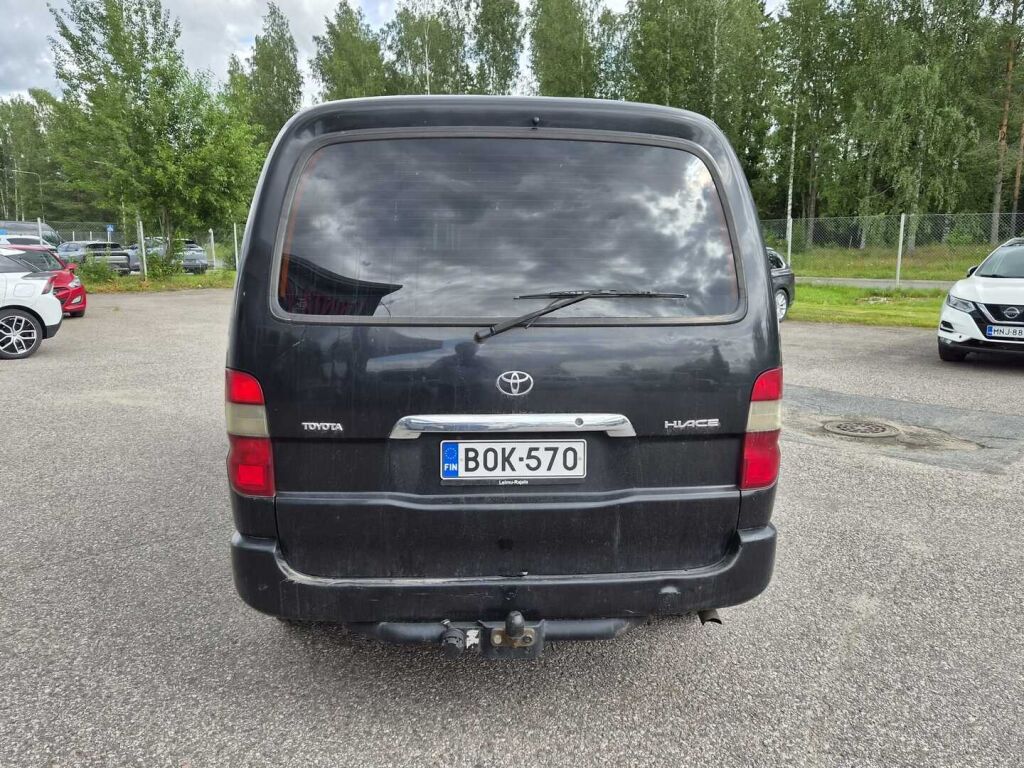 Toyota Hiace 2010 Musta
