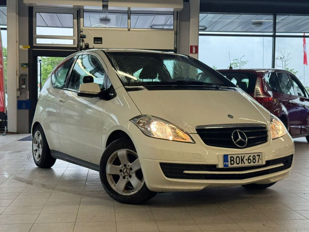 Mercedes-Benz A 2010 Valkoinen