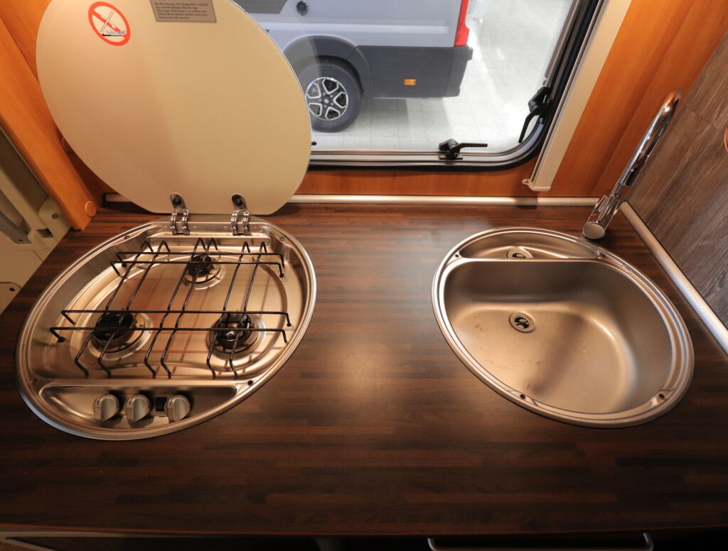 Hymer C 642 CL 2010 Sininen