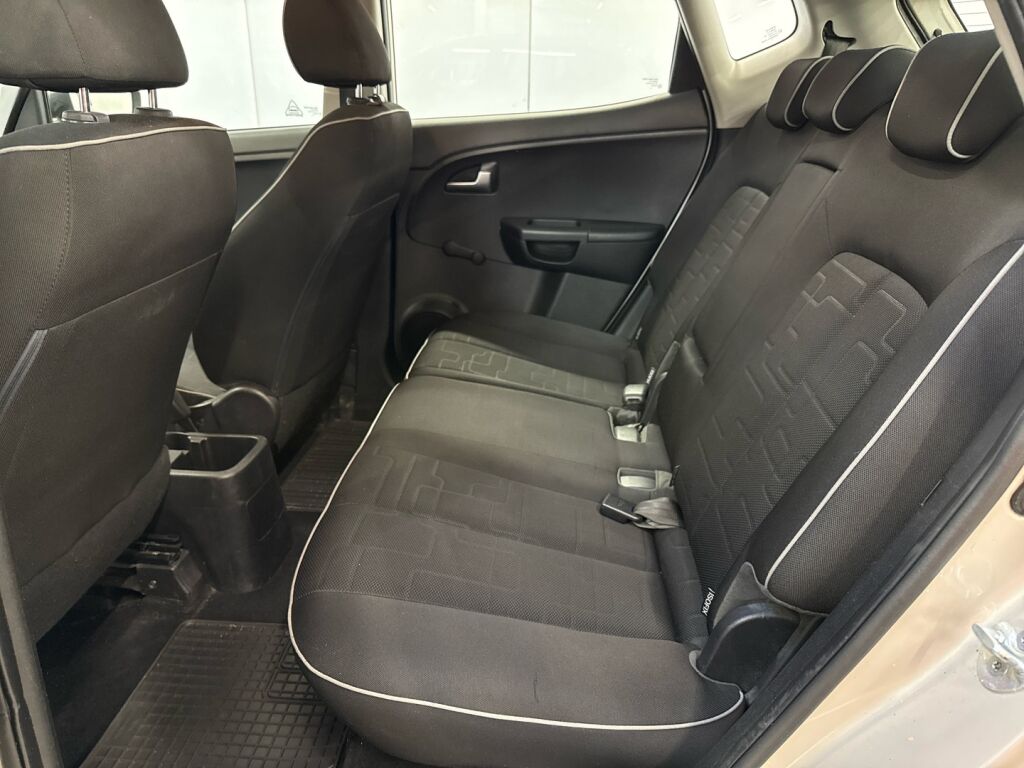 Kia Venga 2010 Hopea