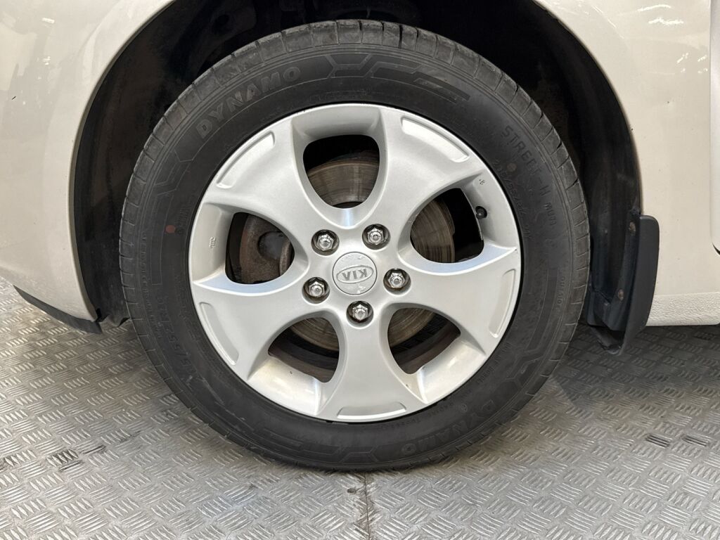Kia Venga 2010 Hopea