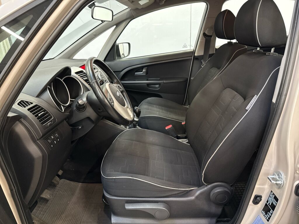 Kia Venga 2010 Hopea