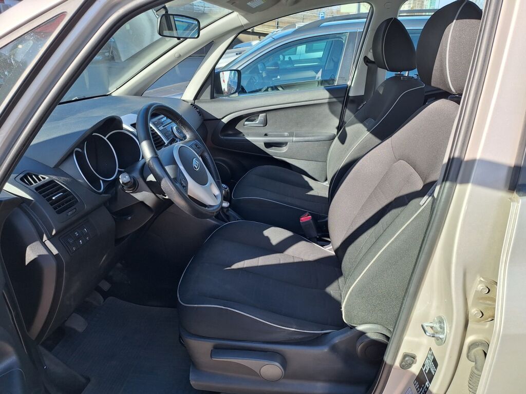 Kia Venga 2010 Hopea