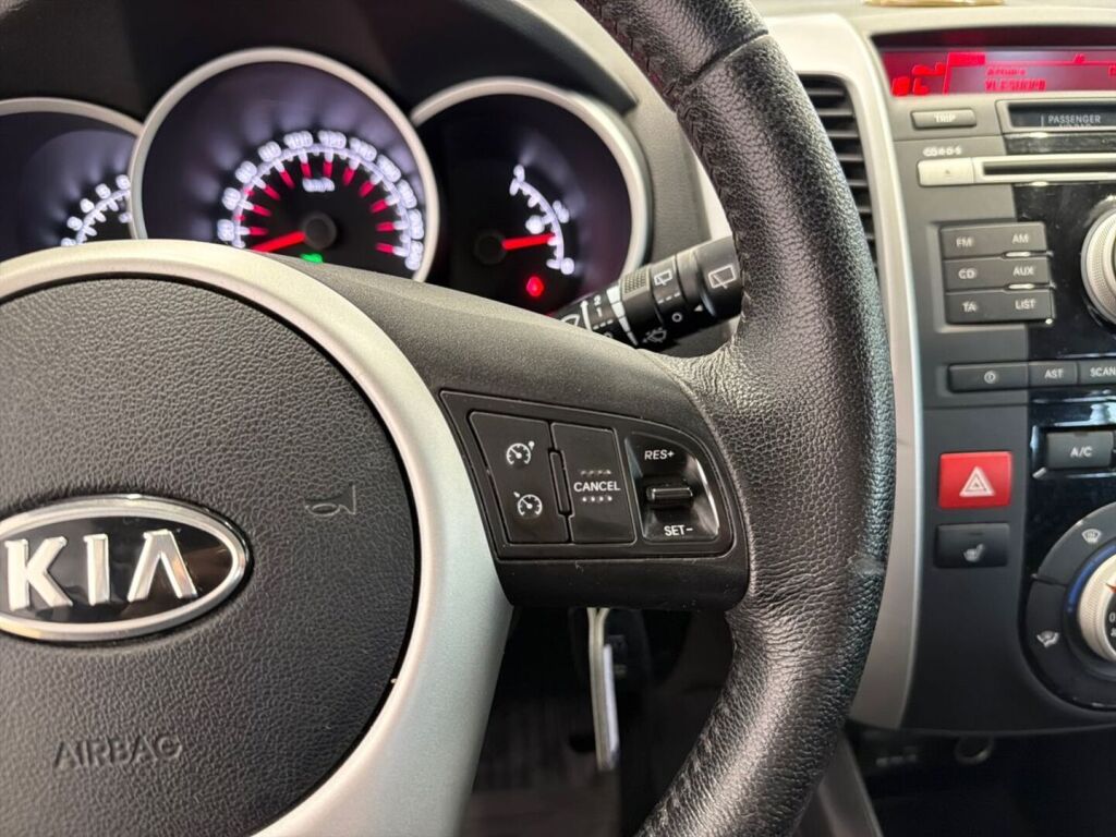 Kia Venga 2010 Harmaa