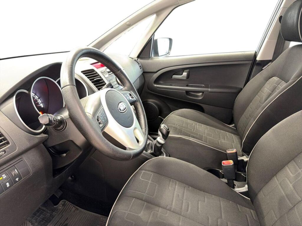 Kia Venga 2010 Harmaa
