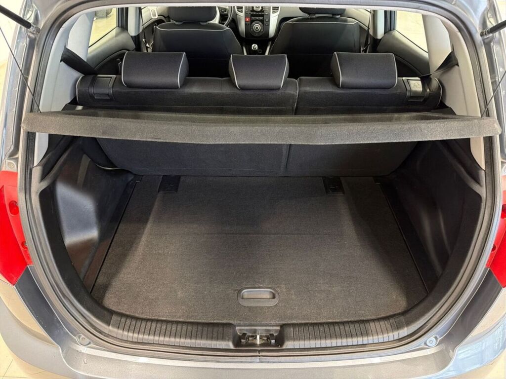 Kia Venga 2010 Harmaa