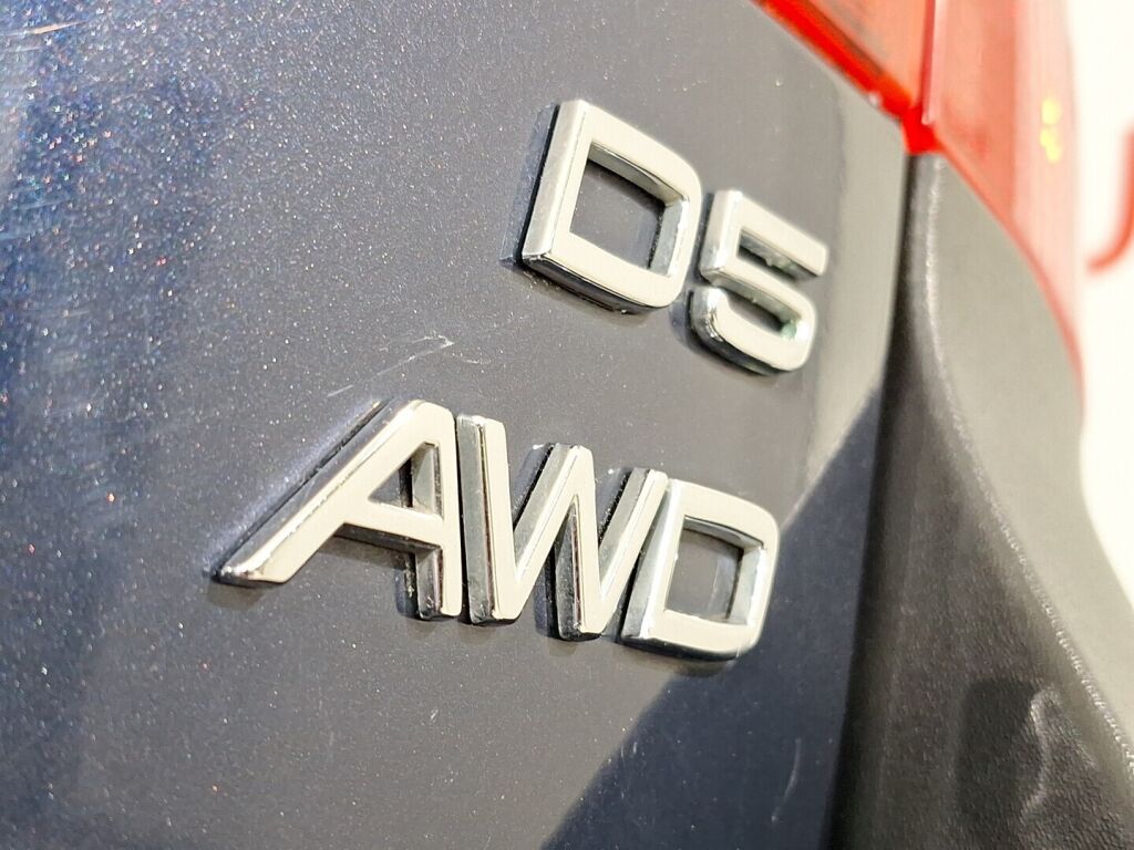 Volvo XC70 2010 Sininen