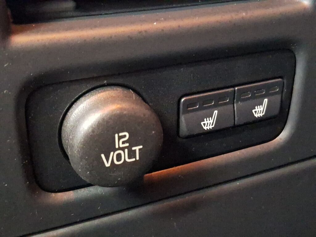 Volvo XC70 2010 Sininen