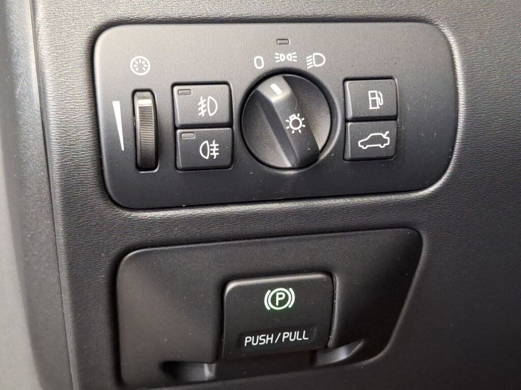 Volvo XC70 2010 Sininen