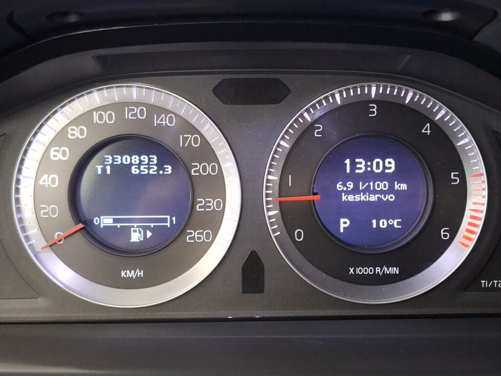 Volvo XC70 2010 Sininen