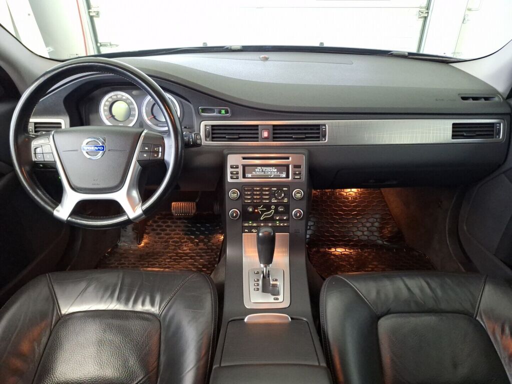 Volvo XC70 2010 Sininen