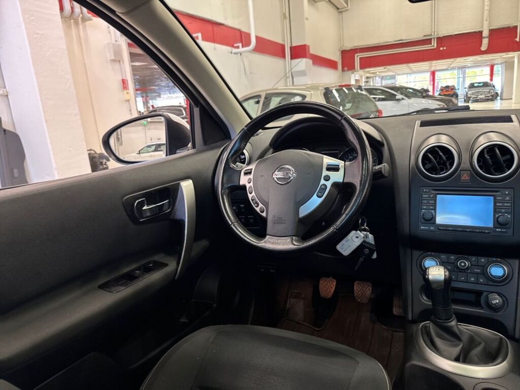 Nissan Qashqai+2 2011 Valkoinen