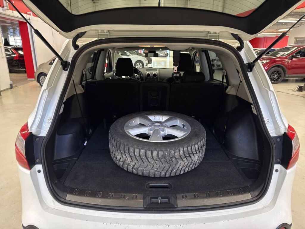 Nissan Qashqai+2 2011 Valkoinen