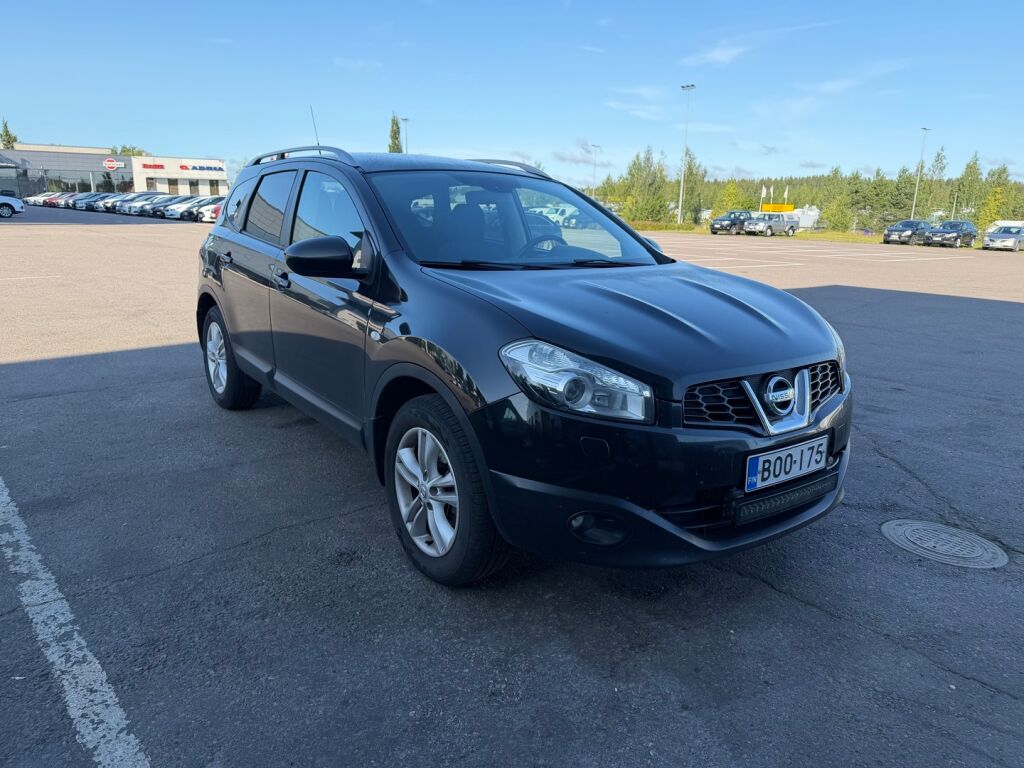 Nissan Qashqai+2 2011 Musta