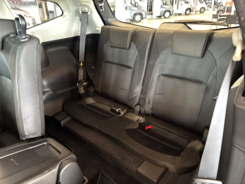Nissan Qashqai+2 2011 Musta