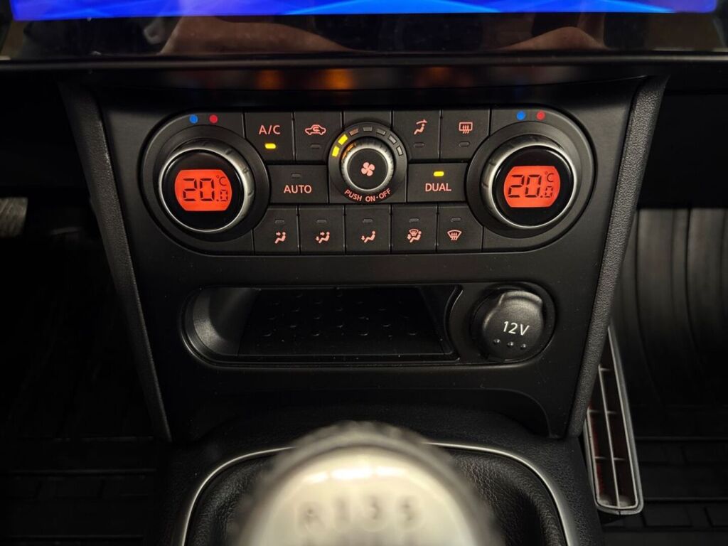 Nissan Qashqai+2 2011 Musta
