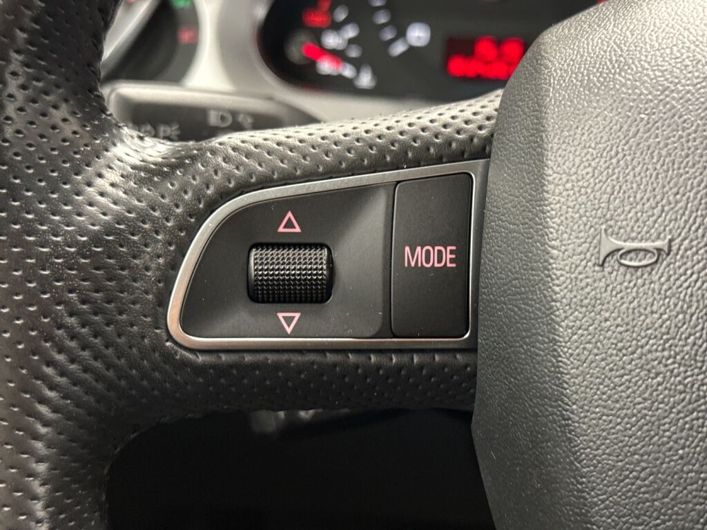 Audi A6 2011 Valkoinen