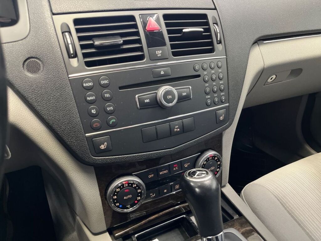 Mercedes-Benz C 2007 Met.Musta
