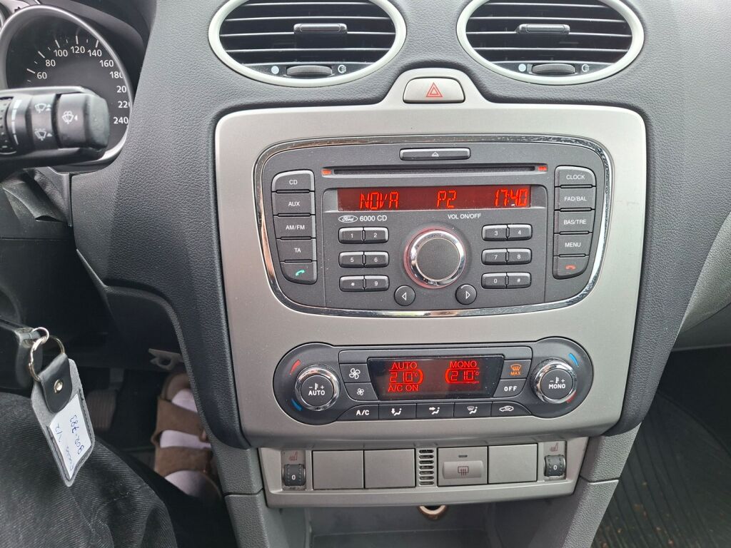 Ford Focus 2011 Harmaa