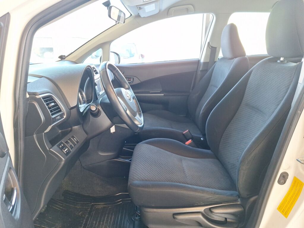 Toyota Verso-S 2011 Valkoinen