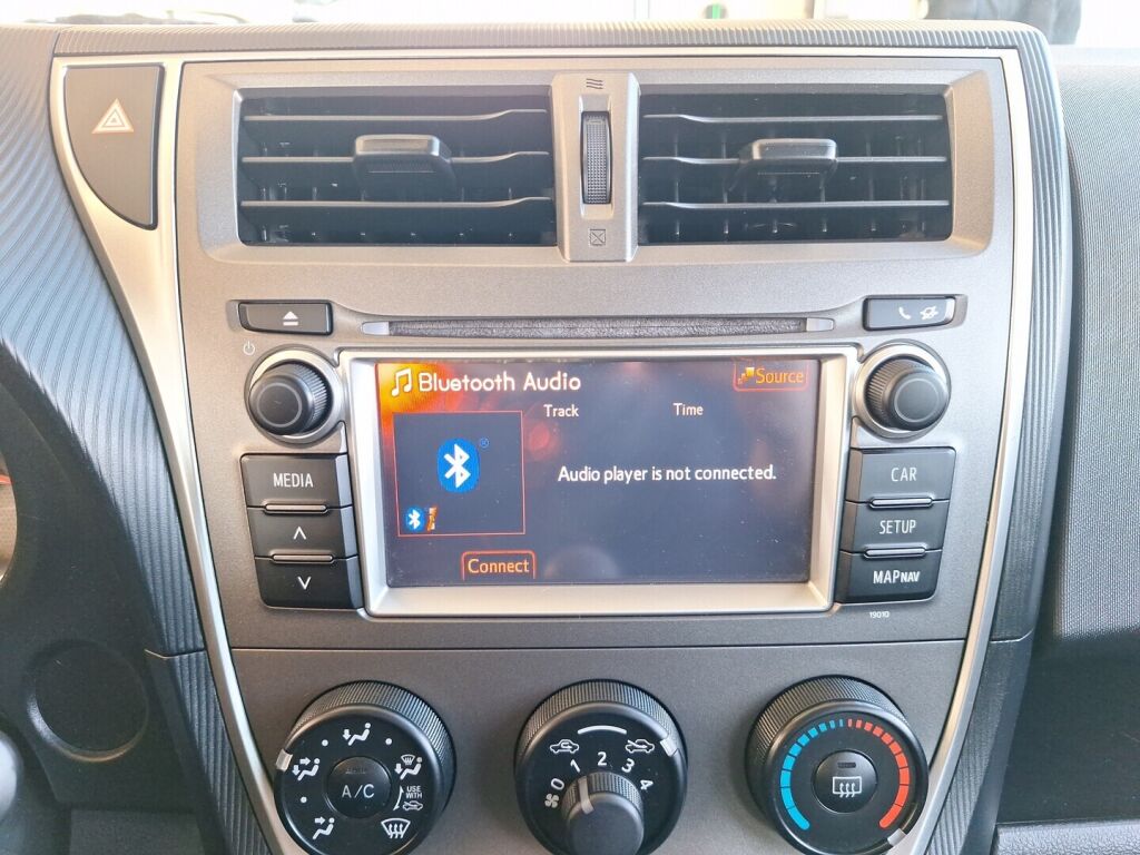 Toyota Verso-S 2011 Valkoinen