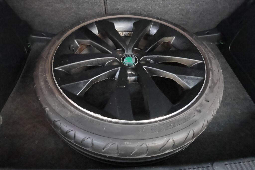 Skoda Fabia 2011 Vihreä