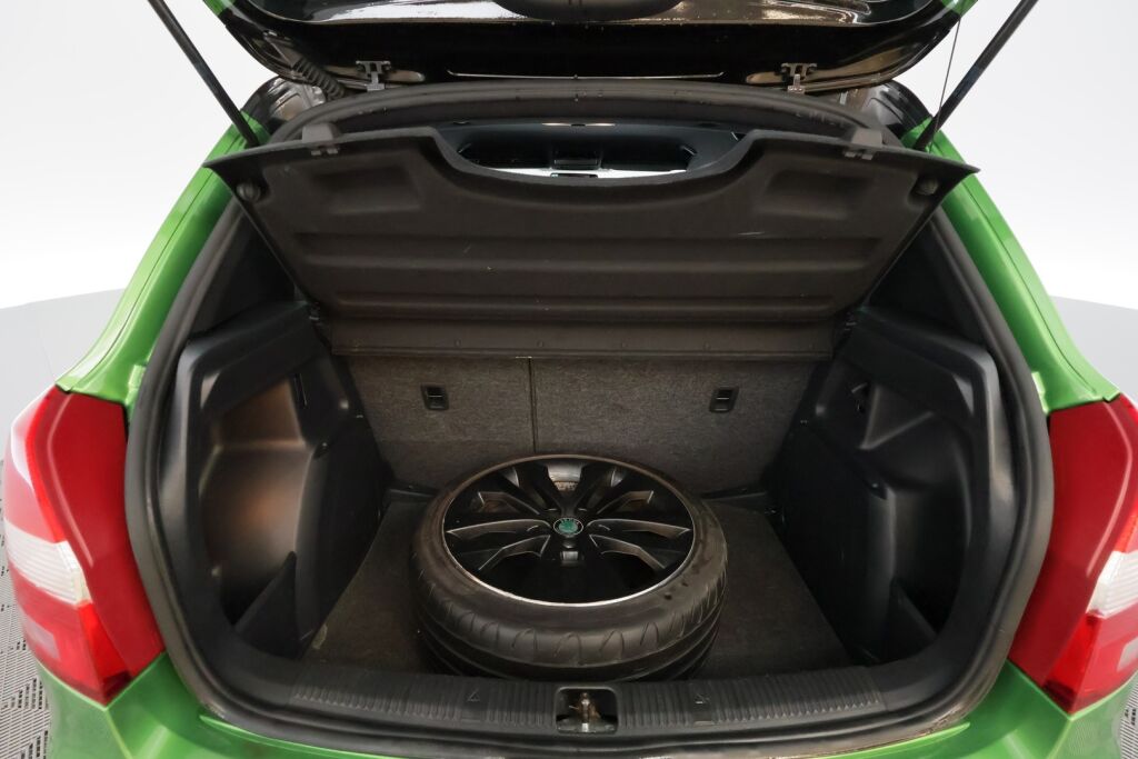 Skoda Fabia 2011 Vihreä