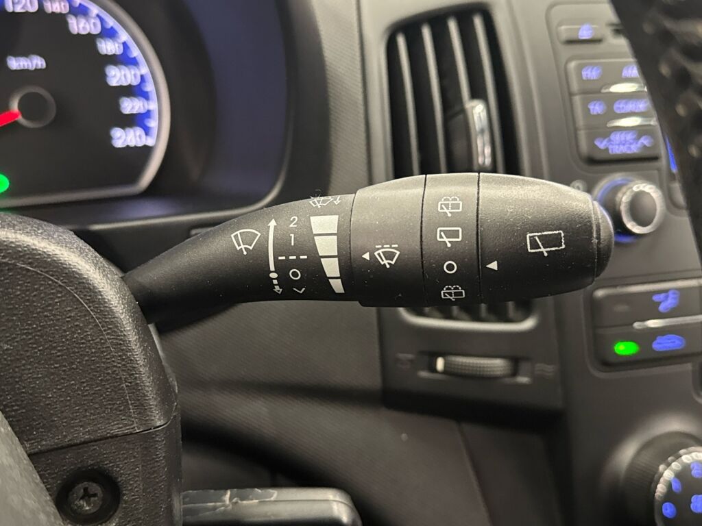 Hyundai i30 2011 Sininen