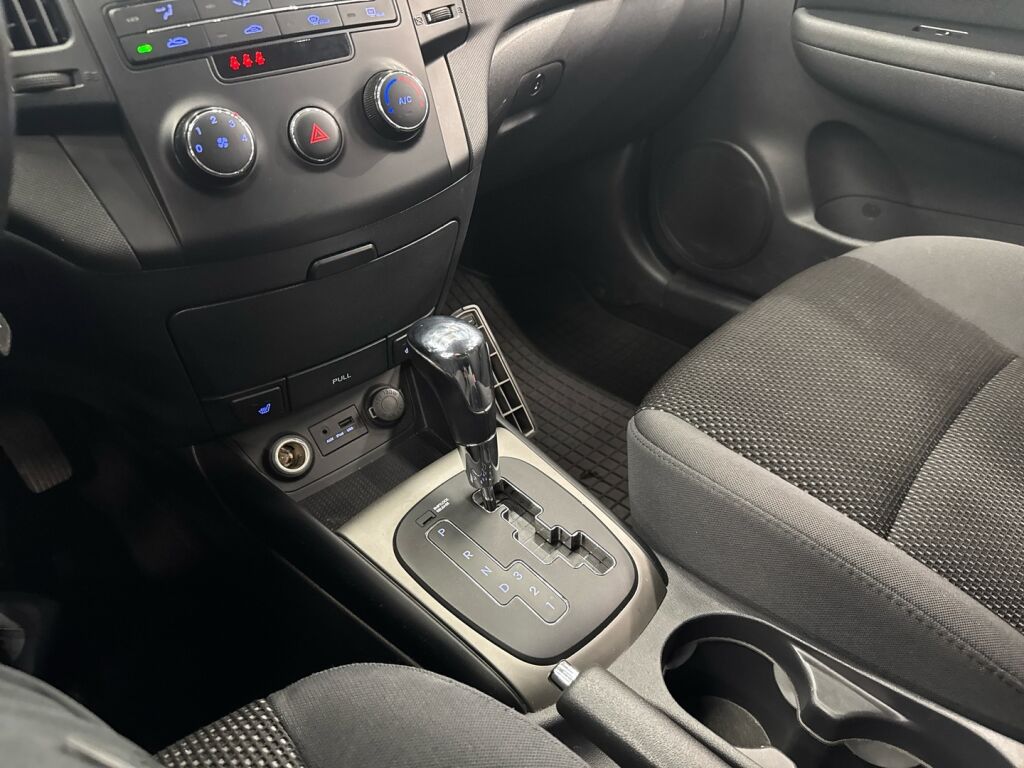 Hyundai i30 2011 Sininen