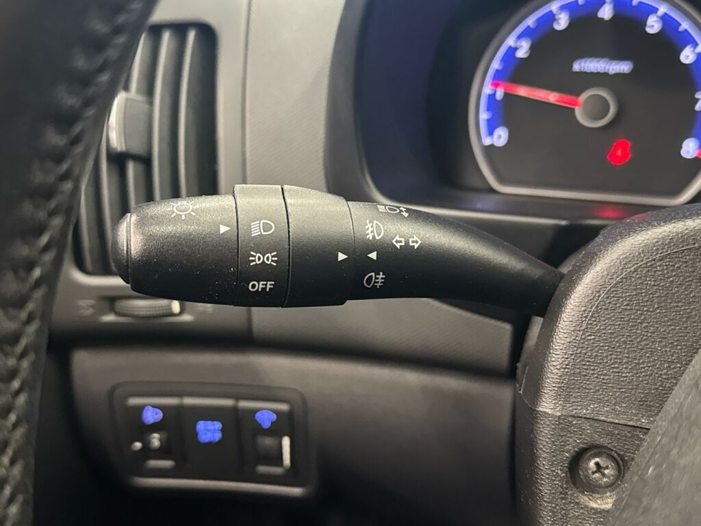 Hyundai i30 2011 Sininen