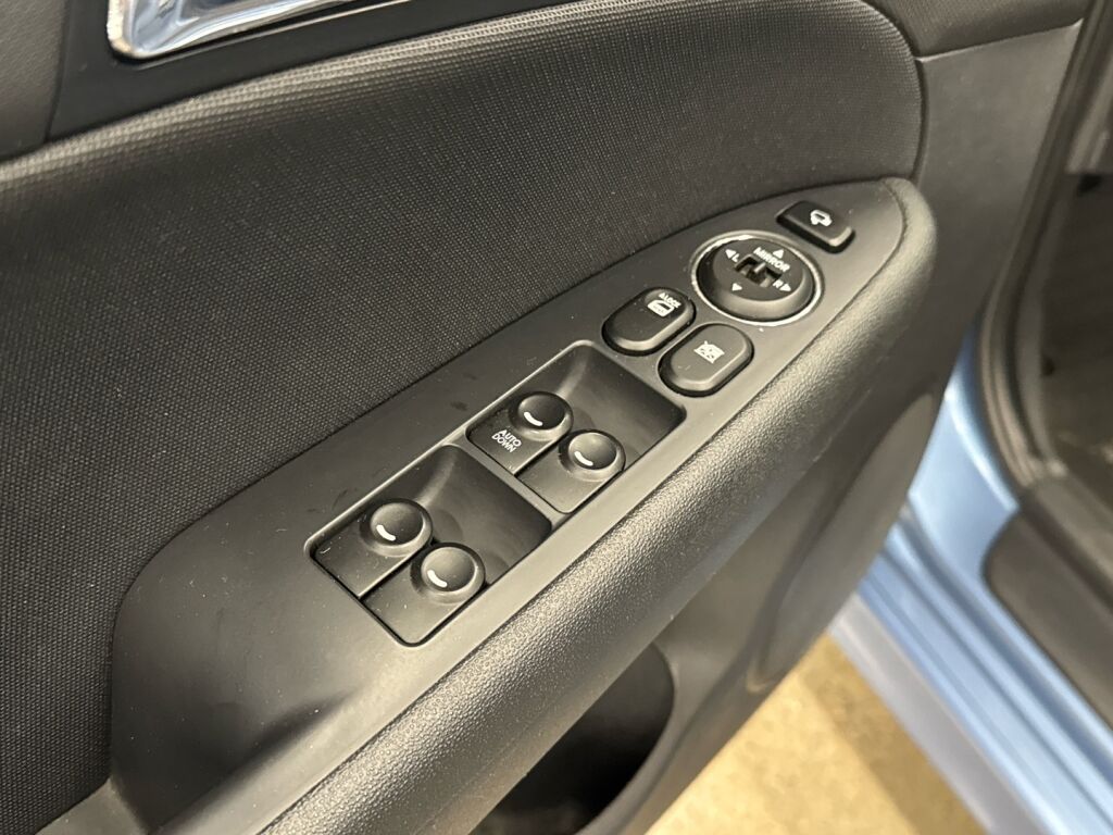 Hyundai i30 2011 Sininen