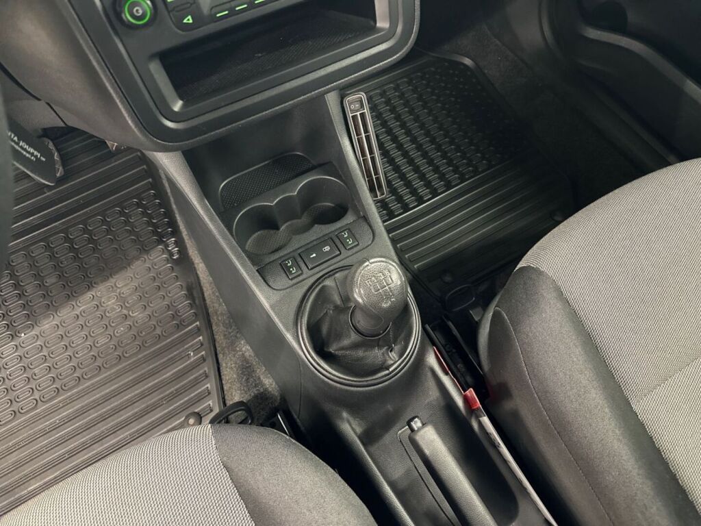 Skoda Fabia 2011 Harmaa