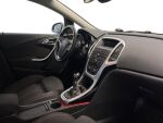 Opel Astra 2011 Vihreä